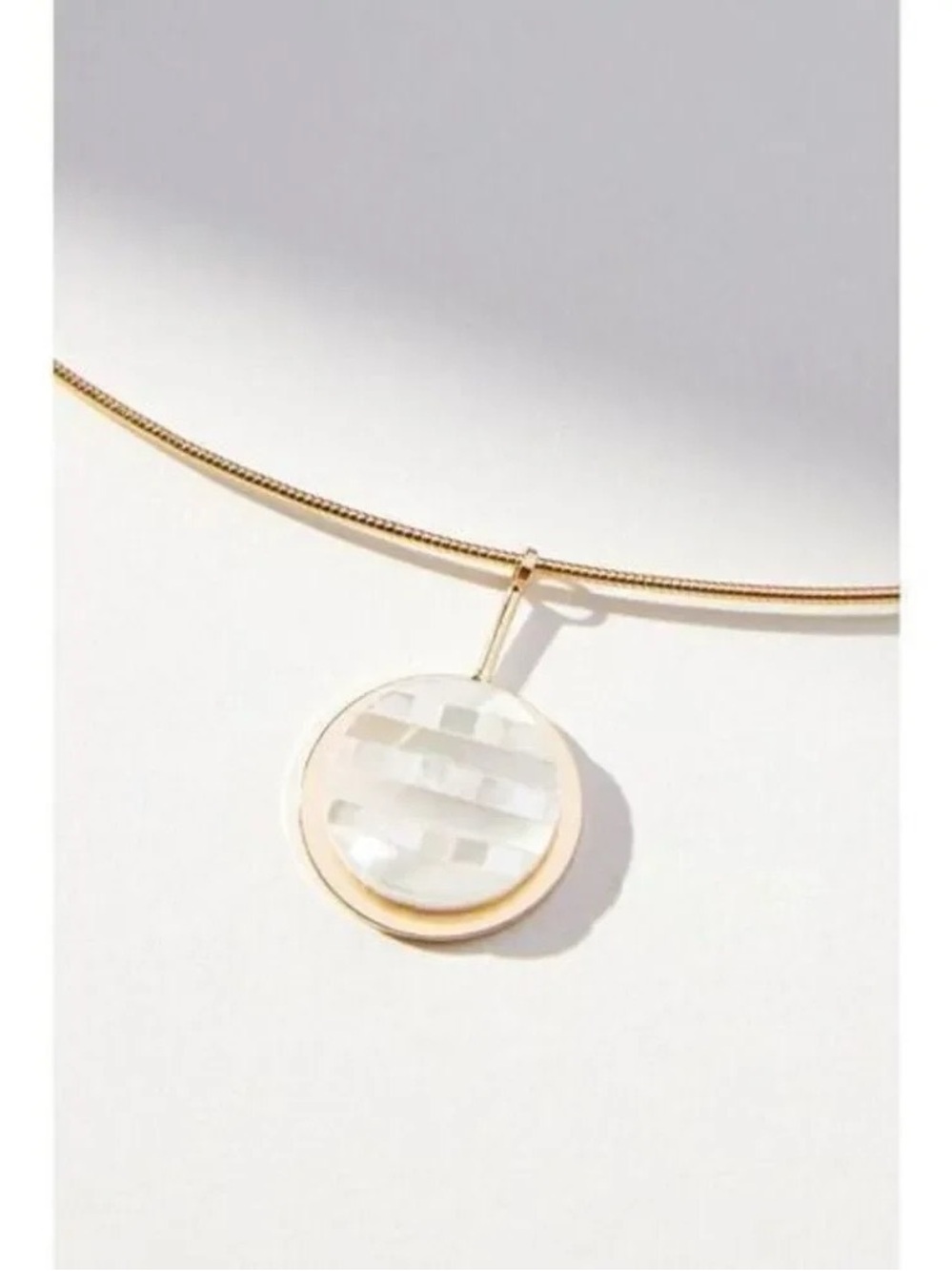 NWT Anthropologie Gold Tone Snake Chain Necklace w Round Crystal Pendant - Picture 8 of 9